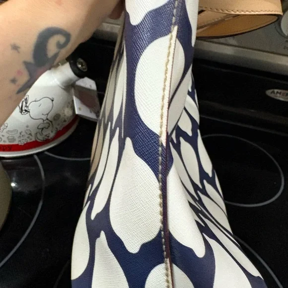 Kate Spade Juno Tote Grainy Vinyl - Picture 4 of 11